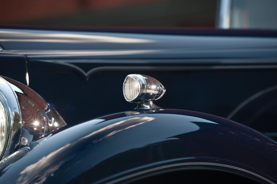  Packard Twelve Club Sedan 1933 года  (фото 17 из 31)